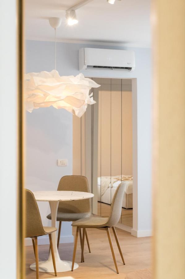 Candy Land Downtown Apartment Bucureşti Exterior foto